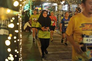 BIB: 4601, 424
                            <button type="button" onclick="openModal(26220386)" class="btn btn-primary btn-sm float-right btn-popup" data-toggle="modal" data-target=".modal-high-quality">
                        <i class="fas fa-shopping-cart"></i> Add to Cart
                    </button>
                                            <button type="button" onclick="isThisMe(26220386, true)" class="btn btn-success btn-sm float-right btn-popup btn-isme hidden" data-toggle="tooltip" data-placement="bottom" title="นี่คือรูปของคุณใช่ไหม คลิกที่นี่เพื่อเอาเข้าอัลบั้ม">
                        <i class="fas fa-plus"></i> Add to album
                    </button>
                    <button type="button" onclick="isThisMe(26220386, false)" class="btn btn-warning btn-sm float-right btn-popup btn-isnotme hidden">
                        <i class="fas fa-ban"></i> Remove from album
                    </button>